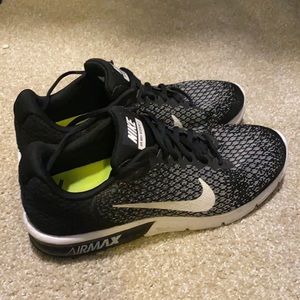 Black Dark Grey Nike Air Max Sequent 2. SIZE 12